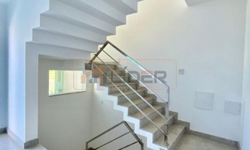 Casa Triplex Residen...