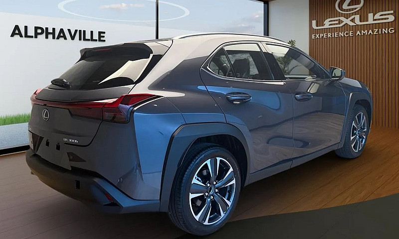 Lexus Ux-300H 2.0 16...