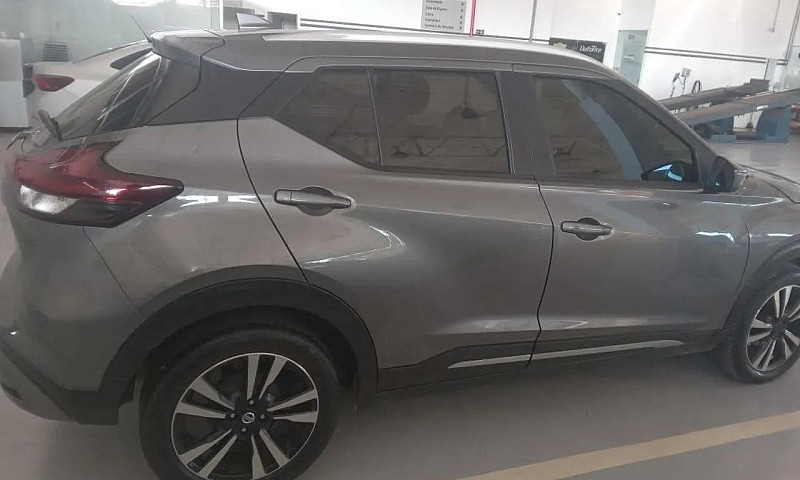 Nissan Kicks Advance...