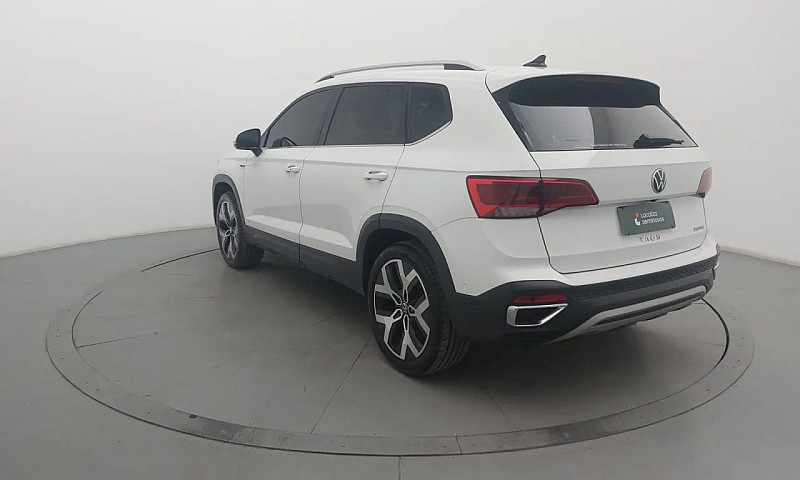 Volkswagen Taos High...