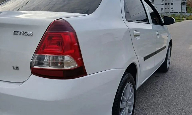 Toyota Etios X Sedan...
