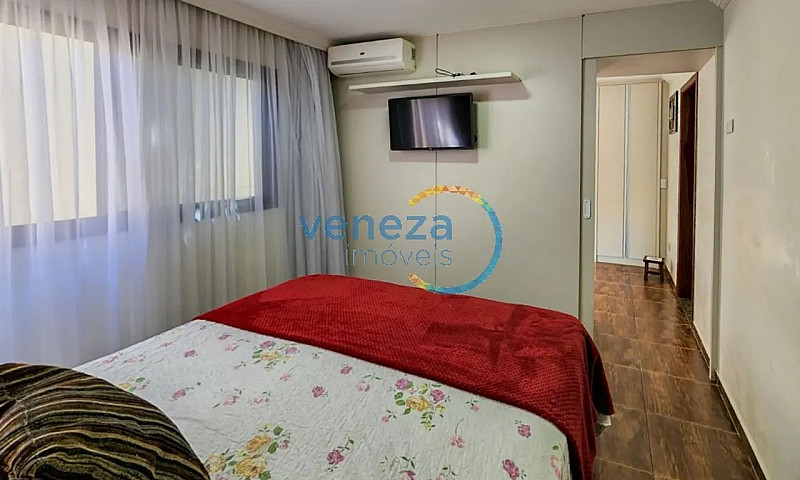 Casa Residencial À V...