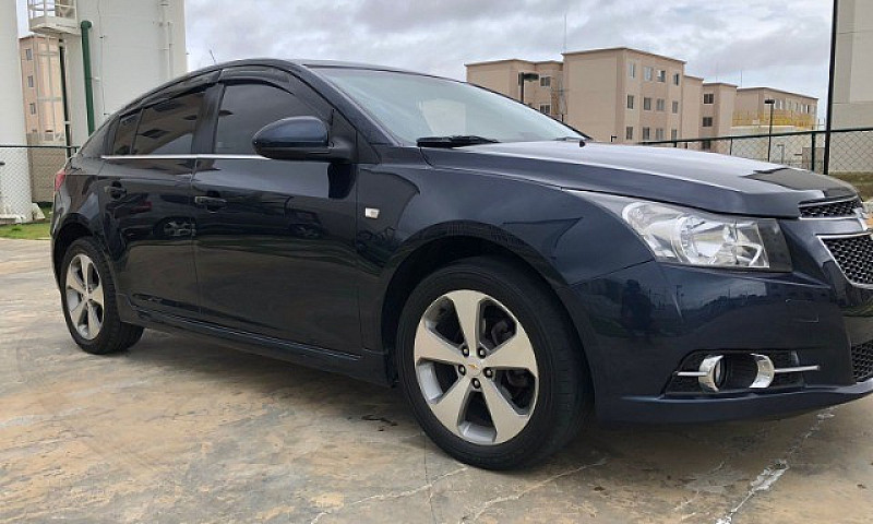 Cruze Hachtback Spor...