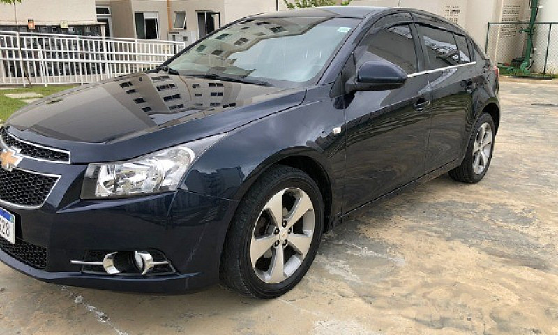 Cruze Hachtback Spor...