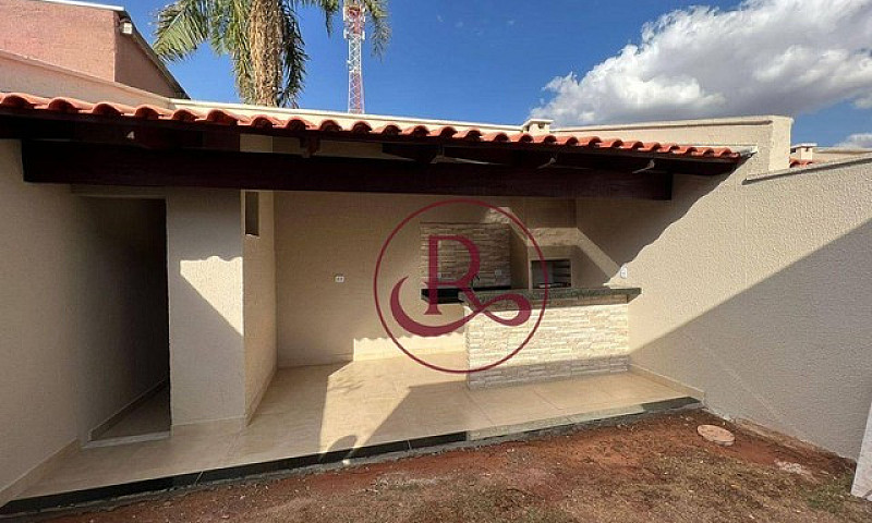 Casa Com 3 Quartos À...