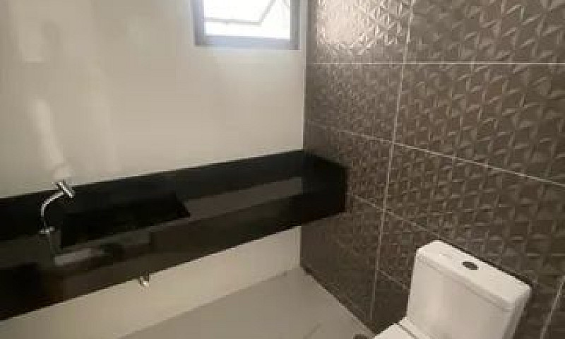 Linda Casa A Venda...