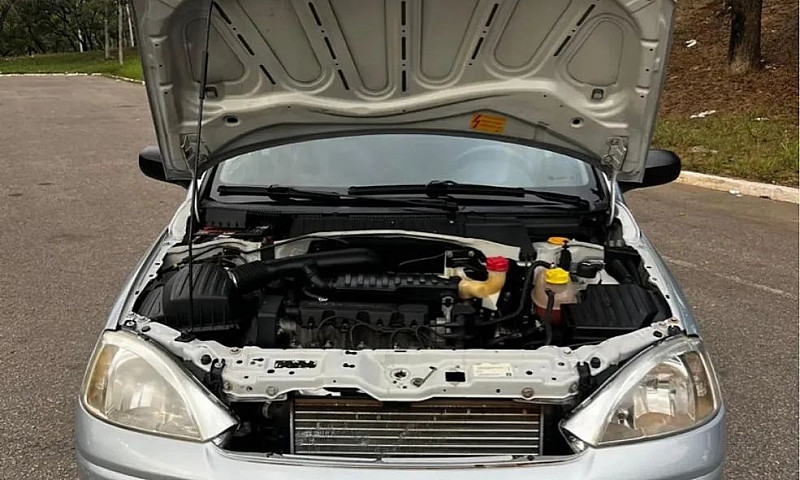 Chevrolet Corsa Prat...