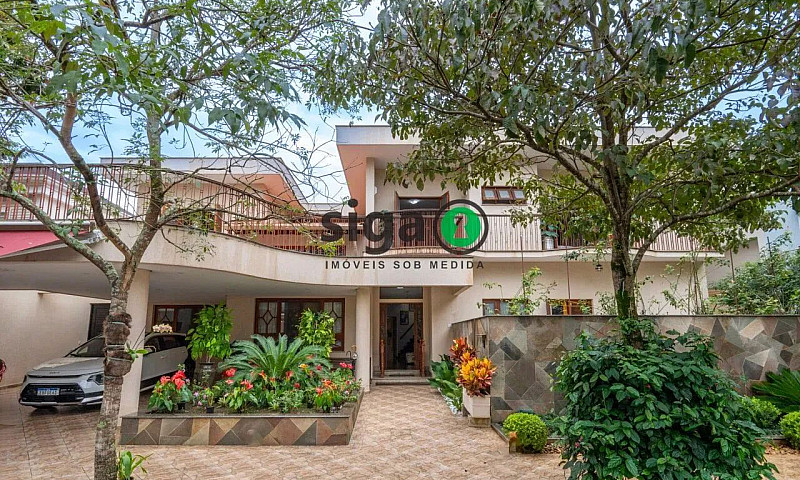 Casa De 440M² Com 5 ...