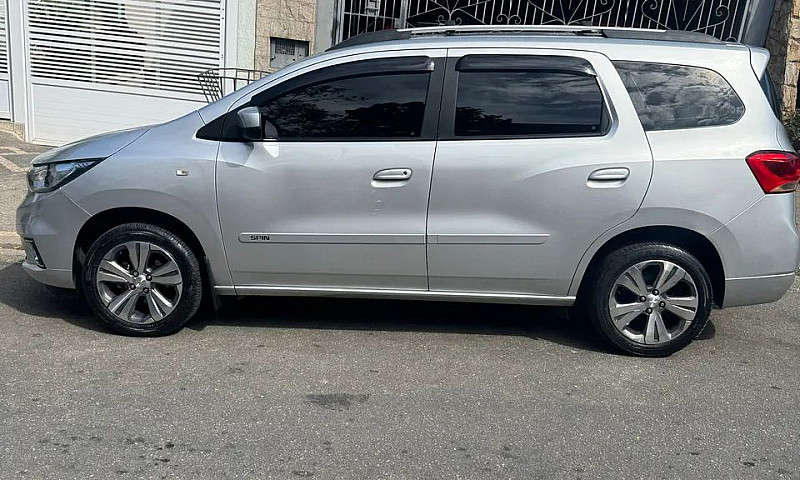 Chevrolet Spin Premi...
