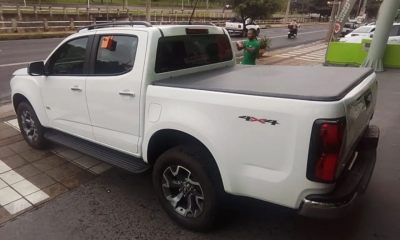 Chevrolet S10 Pick-U...