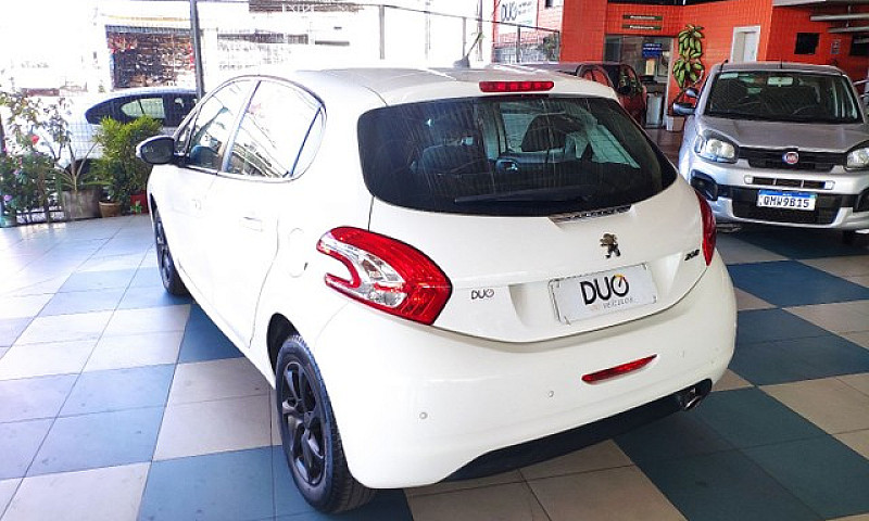 Peugeot 208 Active P...