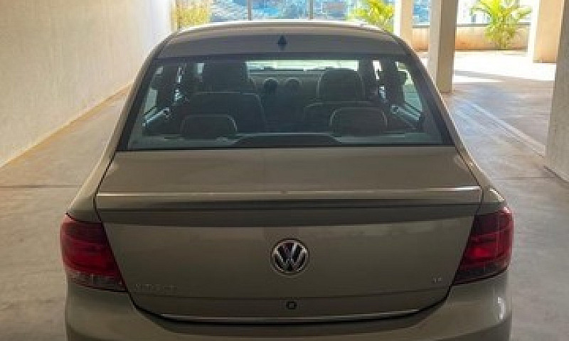 Vw/Voyage 1.6 Confor...