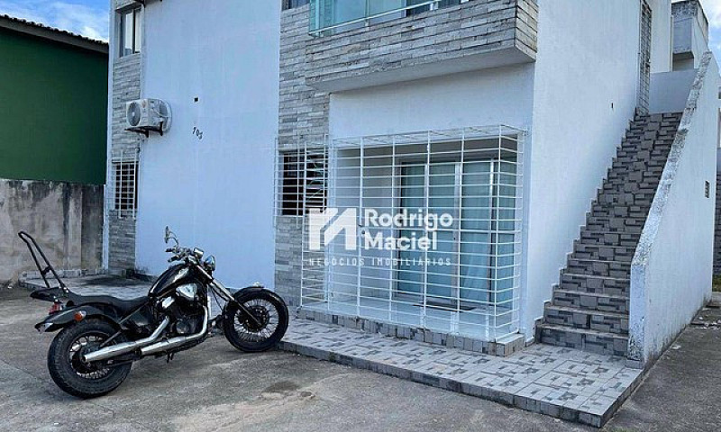 Casa Com 3 Dormitóri...