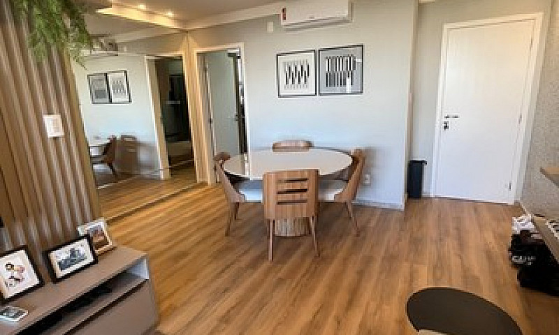 ^ Luzia Residence - ...