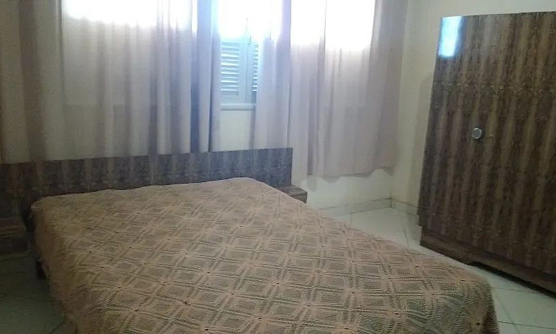 Vende-Se Casa Com Ci...