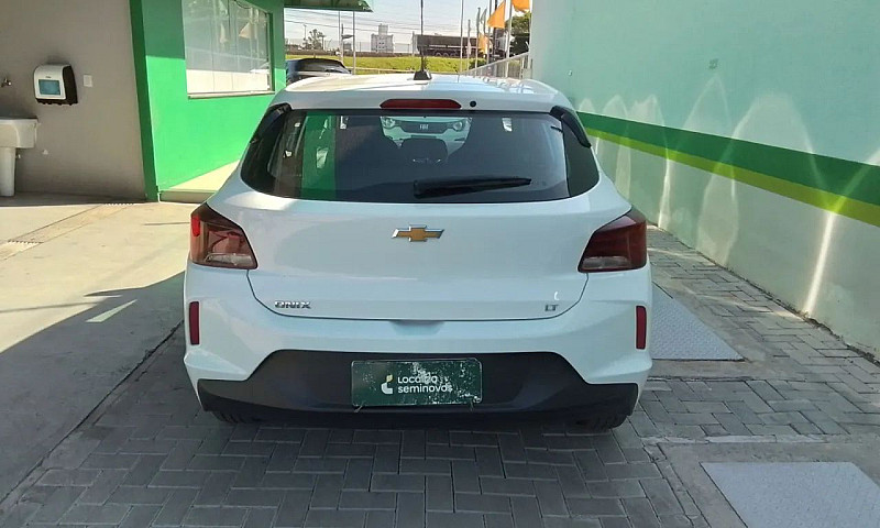 Chevrolet Onix Hatch...