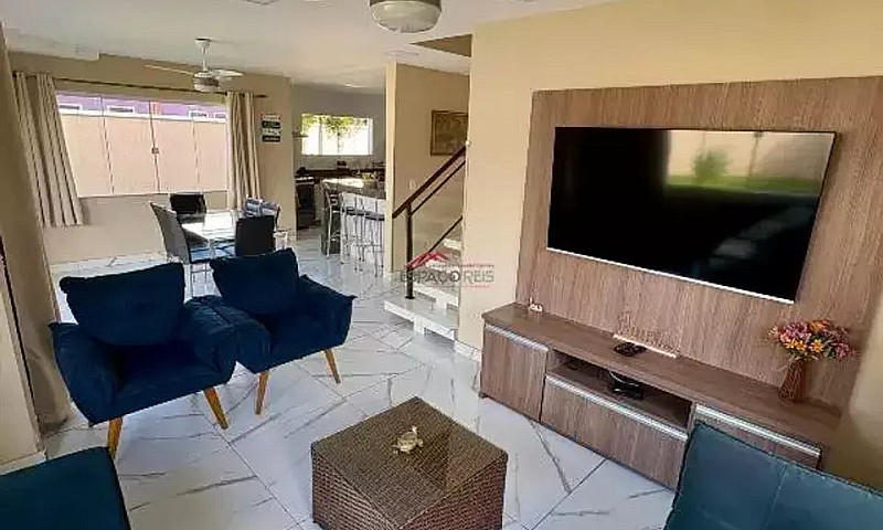 Casa À Venda Com 4 S...