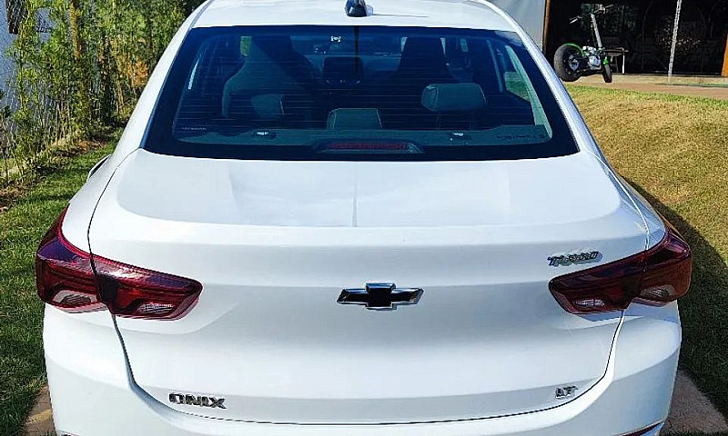 Chevrolet Onix Plus ...