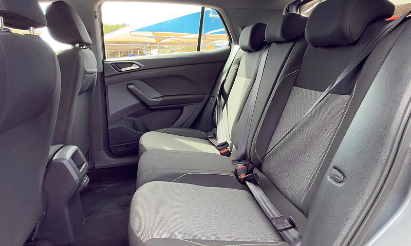 Volkswagen T-Cross 1...