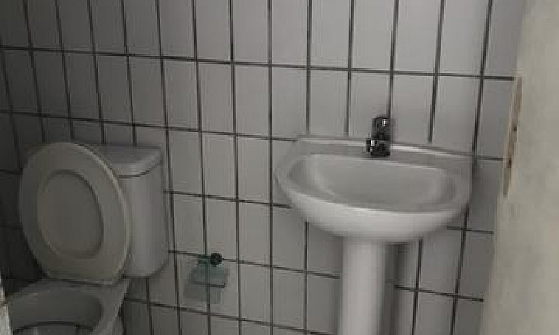 Aluga-Se Casa No Cen...