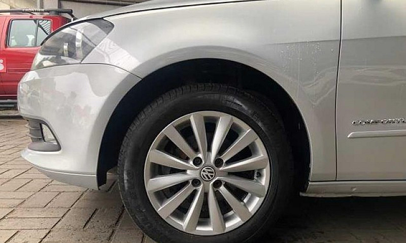 Volkswagen Voyage 1....