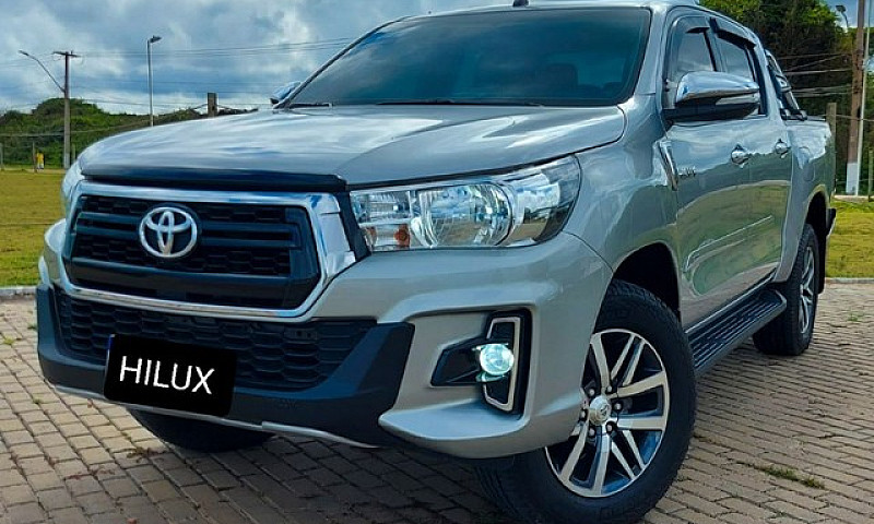 Hilux Com 20 Mil Rea...