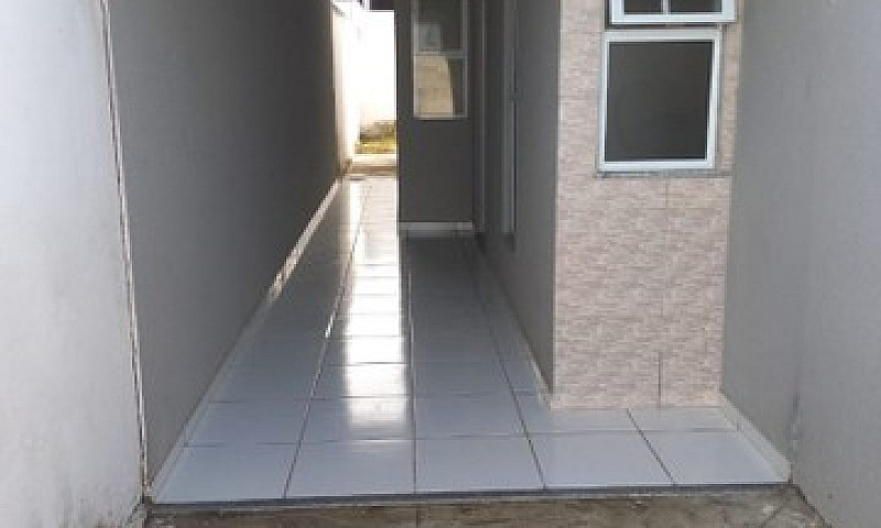 Aluga-Se Casa Com Do...