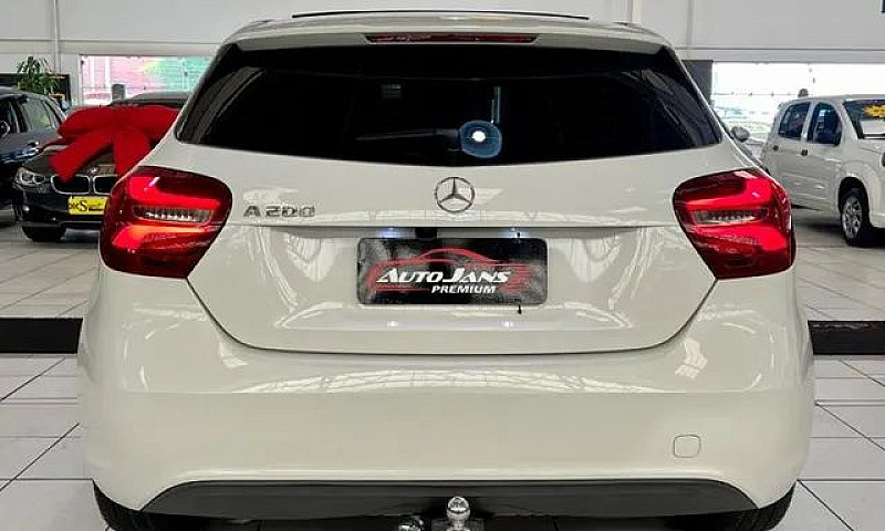 Mercedes-Benz A 200 ...
