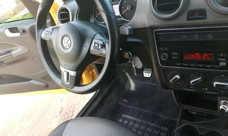 Vendo  Volkswagen Sa...