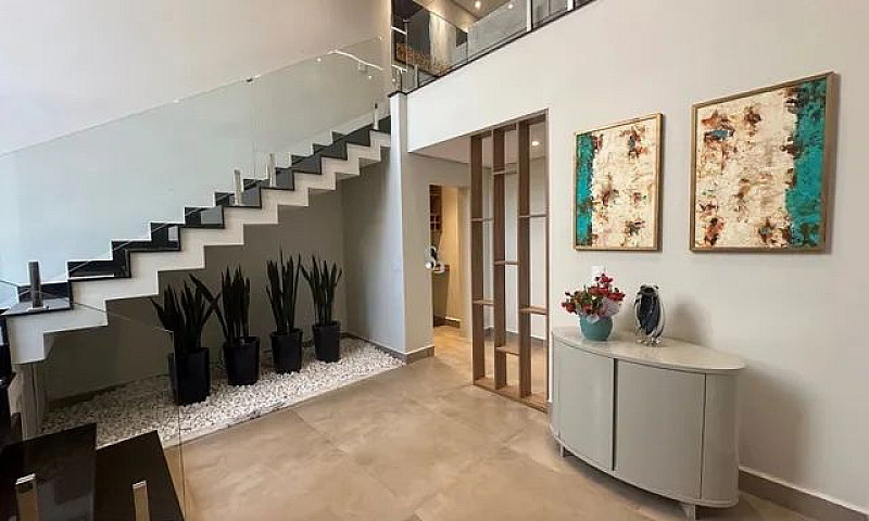 Linda Casa Assobrada...