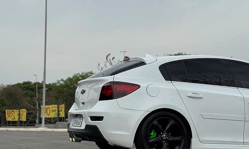 Chevrolet Cruze Hb S...