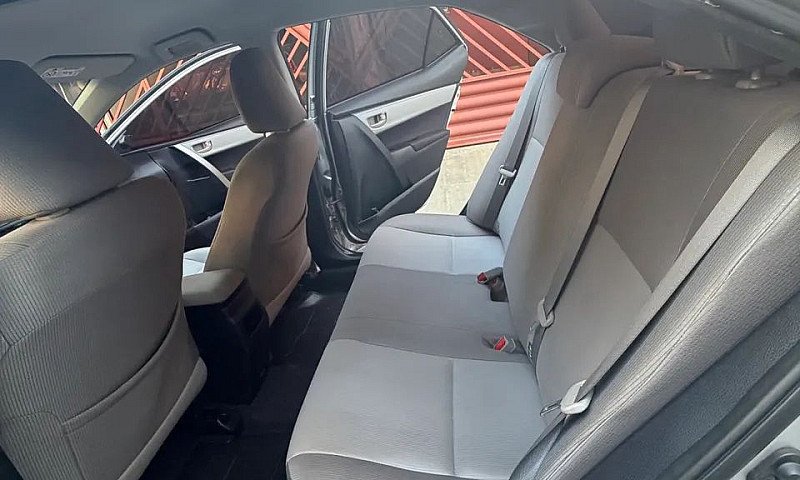 Toyota Corolla Gli 1...