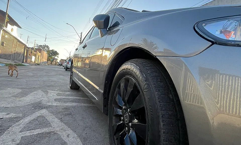 Honda Civic Sedan Lx...