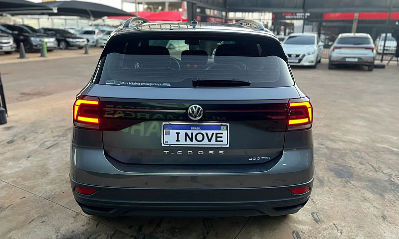 Volkswagen T-Cross 1...