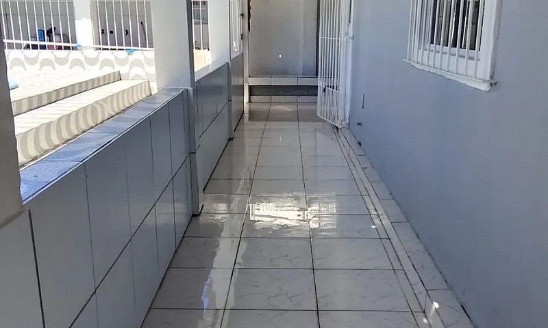 Vendo Uma Casa 350,0...