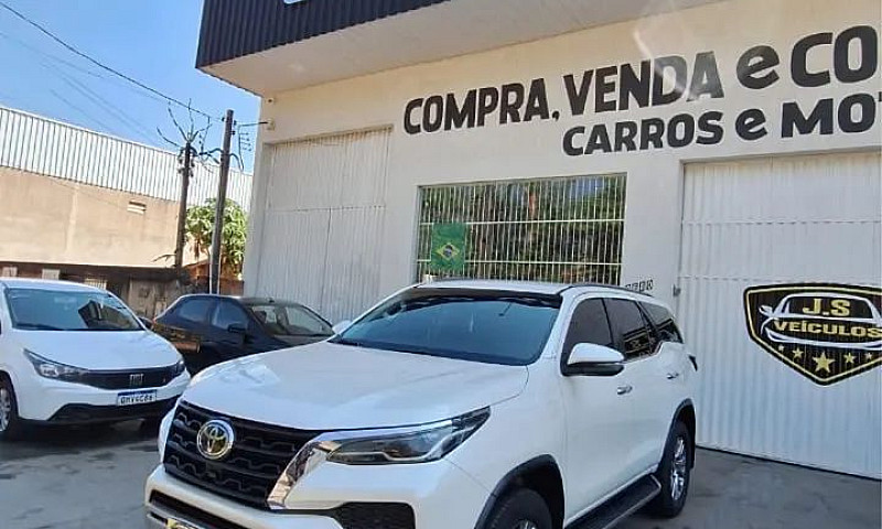 Toyota Hilux Sw4 Srx...