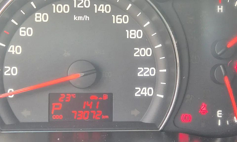 Kia Motors Sorento 2...