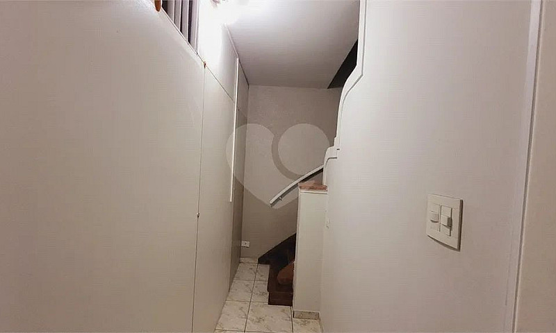 Casa À Venda Com 2 Q...