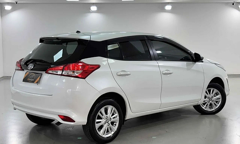Toyota Yaris Xl 1.3 ...