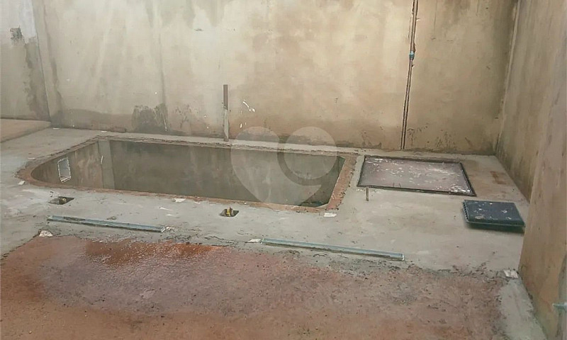 Casa À Venda Com 3 Q...