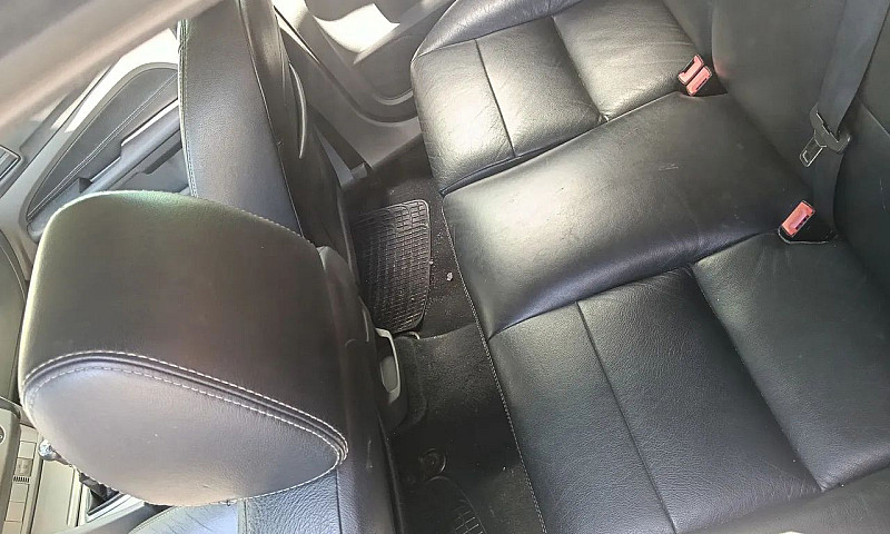 Ford Focus 1.6 S/Se/...