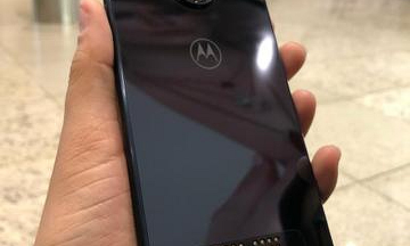 Barbada, Moto Z3 Top...