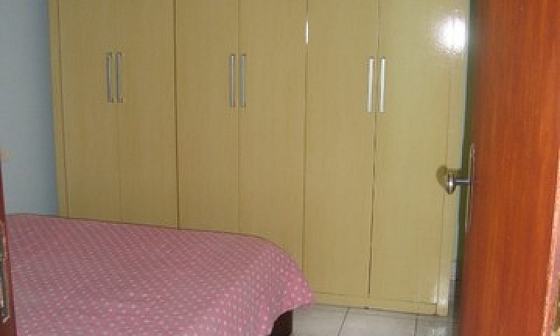 Sobrado No Centro De...