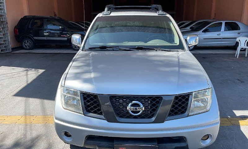 Nissan Frontier 2.5 ...