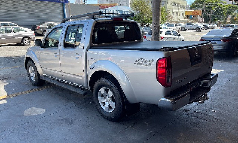Nissan Frontier 2.5 ...