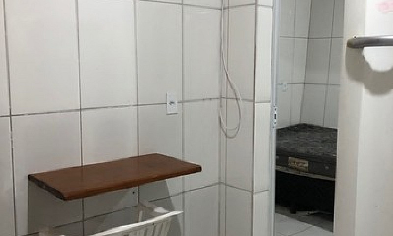 Aluga-Se Kitnet No M...