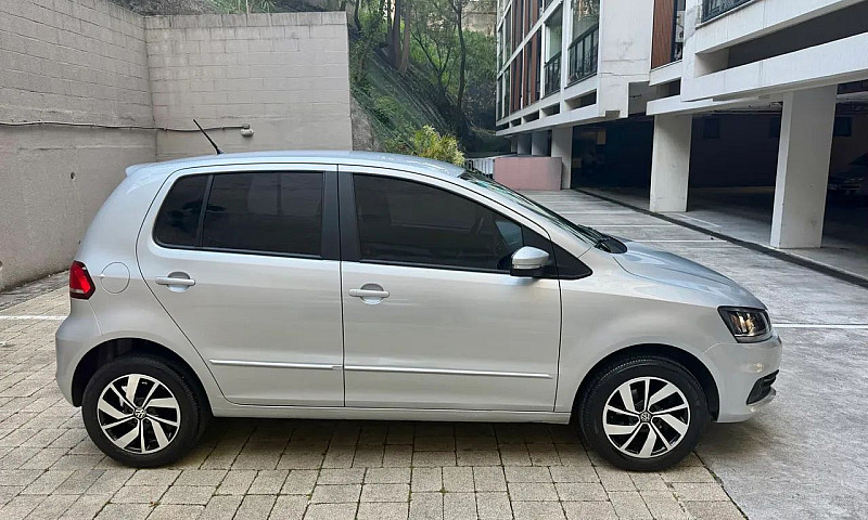 Volkswagen Fox Conne...