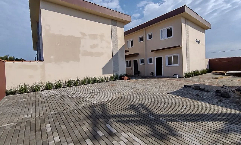 Casa Em Condomínio R...