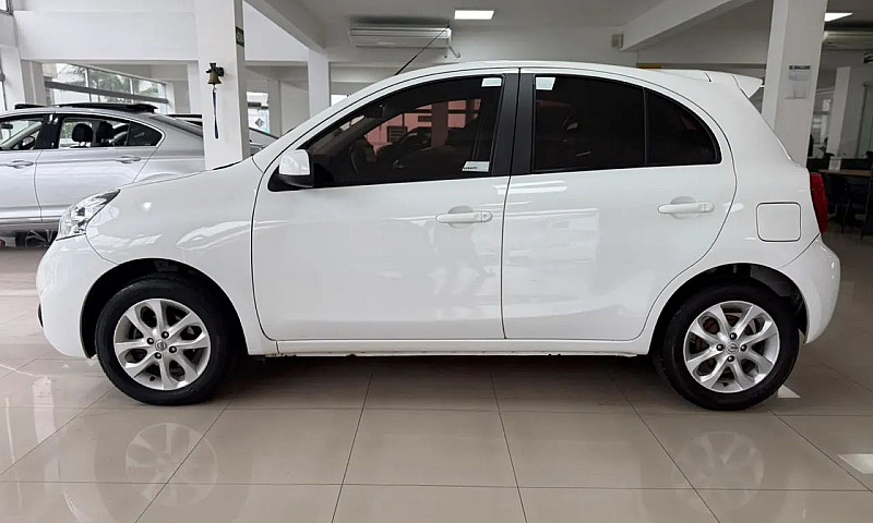 Nissan March Sv 1.6 ...