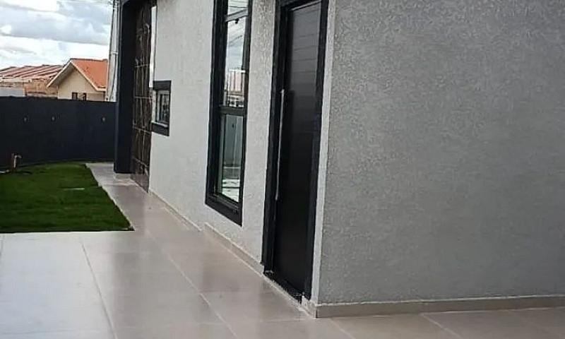 Casa Com 3 Dormitóri...